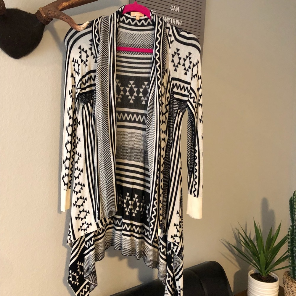 Aztec print cardigan 🌛🌗🌝